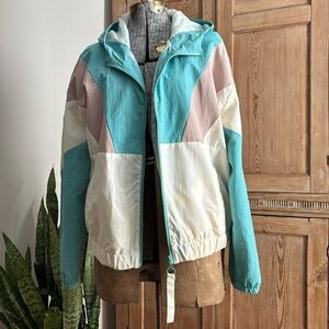 Ashley international  jackets & coats
sz 1x 
90’s style
windbreaker w hood
